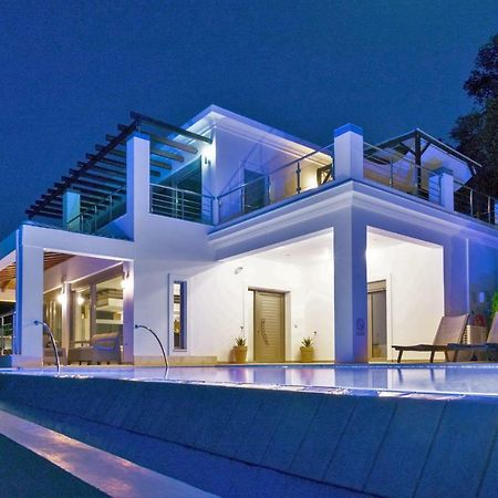 Ionian Pearl Luxury Spa Villa Mesongi Exterior photo